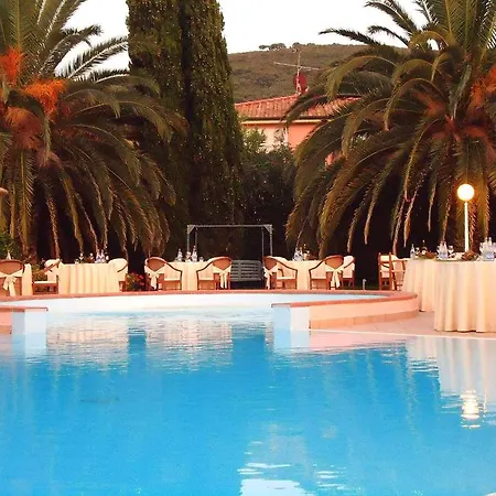 Otel Il Magnifico De Luxe 4*